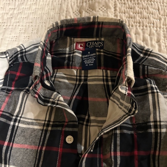 Chaps Boys Flannel White Black Red Plaid Button Down Size 4 - Picture 2 of 3